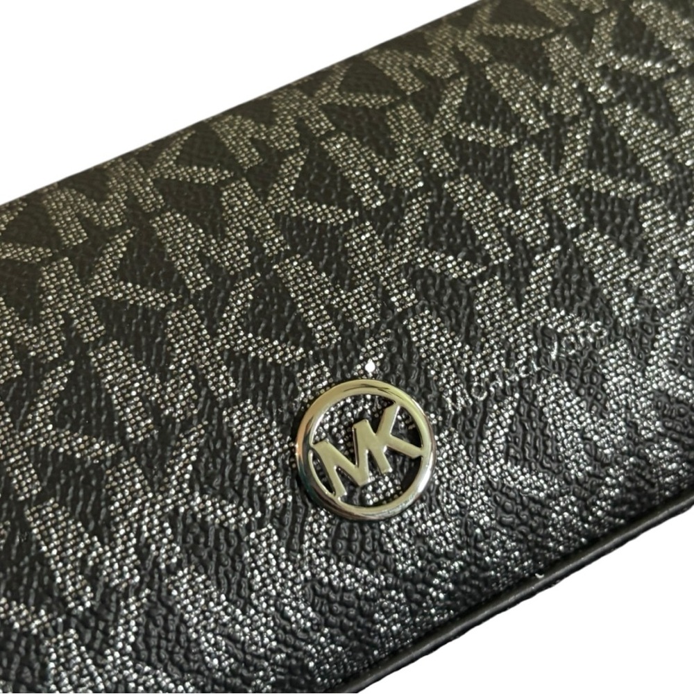 Michael Kors Black and Gray Men's Toiletry Bag NWT - Picture 3 of 4